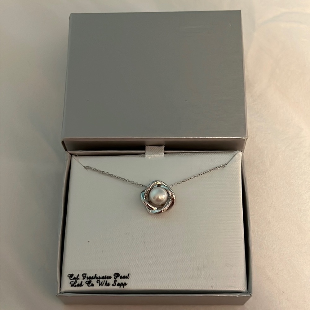 Sterling Silver with Freshwater Pearl Necklace